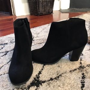 Black booties never worn
